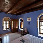 Mavromichalai Hotel