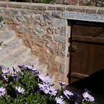 Mavromichalai Hotel 4*