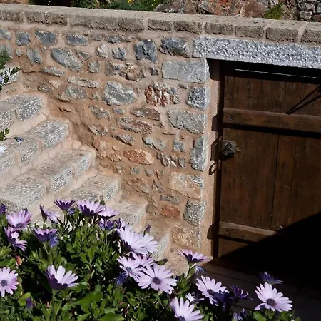 Mavromichalai Hotel 4*