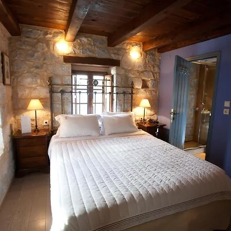 Mavromichalai Hotel