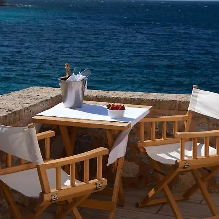 Hotell Mavromichalai Liménion