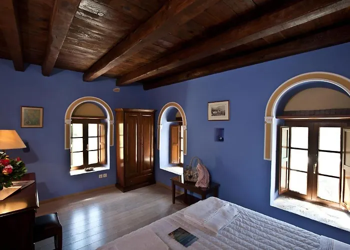 Mavromichalai Hotel