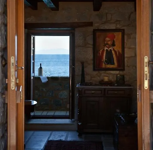 Mavromichalai Szálloda Liménion