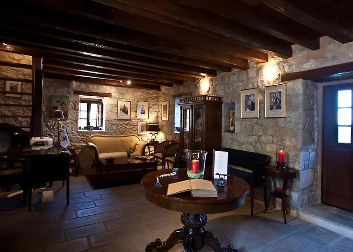 Mavromichalai Hotel 4*